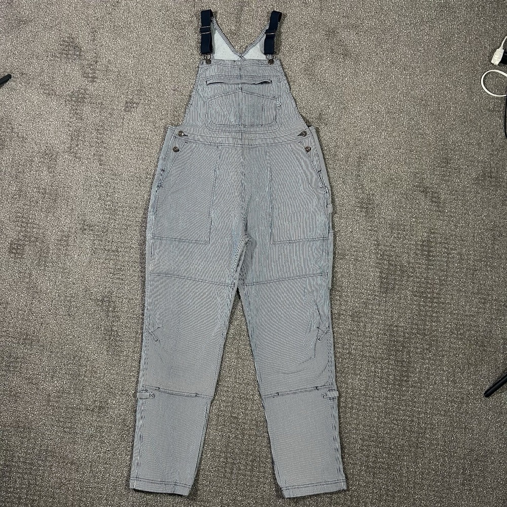 Duluth Trading Rootstock Gardening Overalls Women's M x31 Blue Railroad Stripe